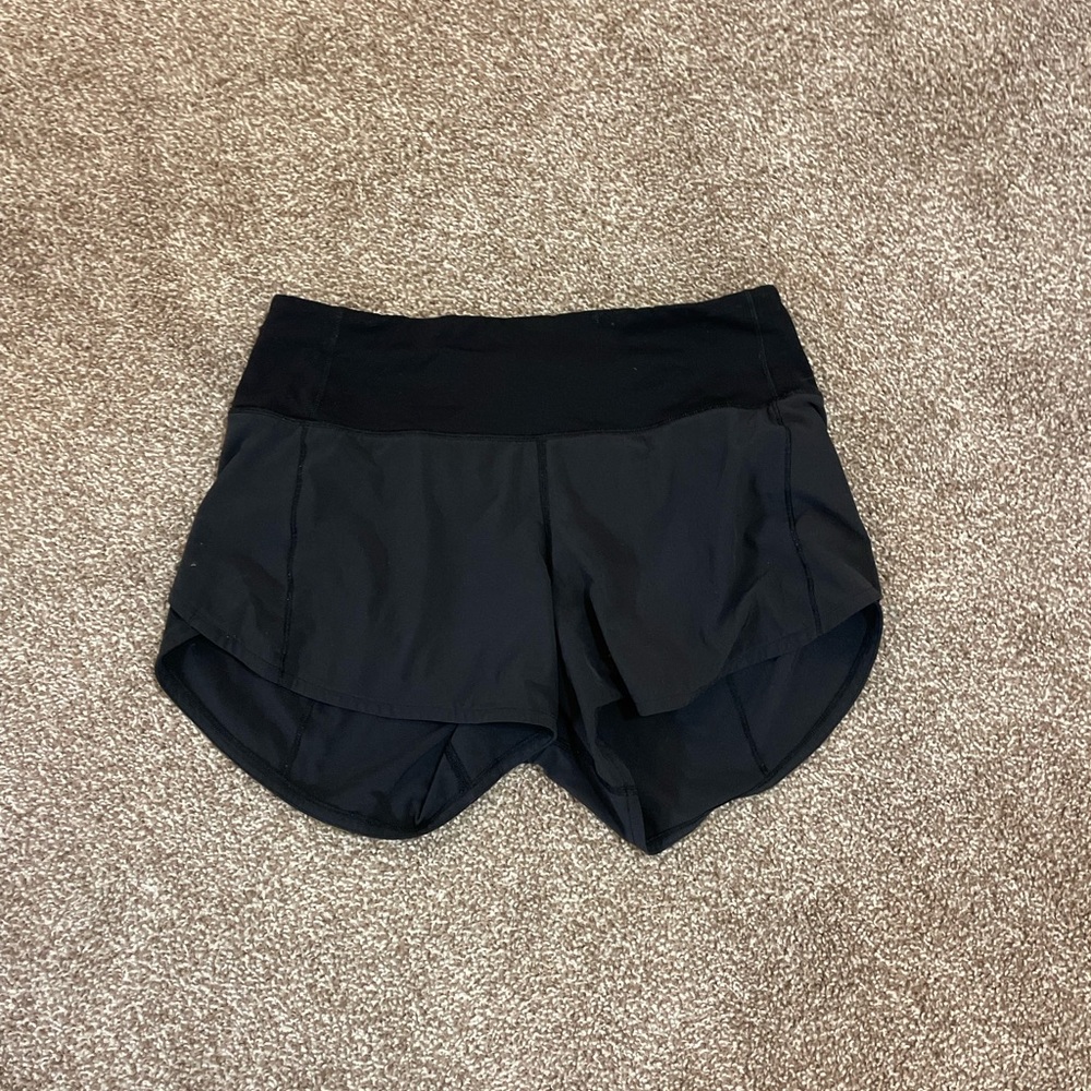 Women's SPEED UP lululemon shorts  - size 4 , 4” high rise